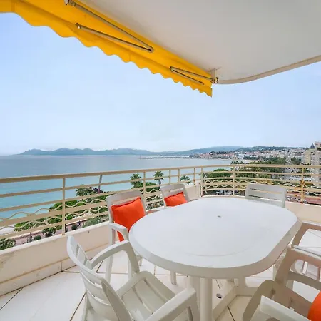 Amazing Apartment In Cannes With House Sea View